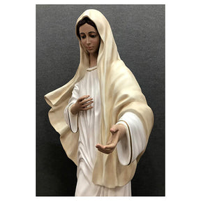 Imagem Nossa Senhora de Medjugorje fibra de vidro pintada 170 cm