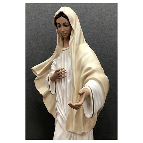 Imagem Nossa Senhora de Medjugorje fibra de vidro pintada 170 cm