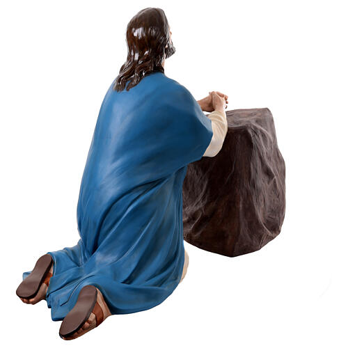 Jesus com rocha Getsêmani em oração em fibra de vidro pintada